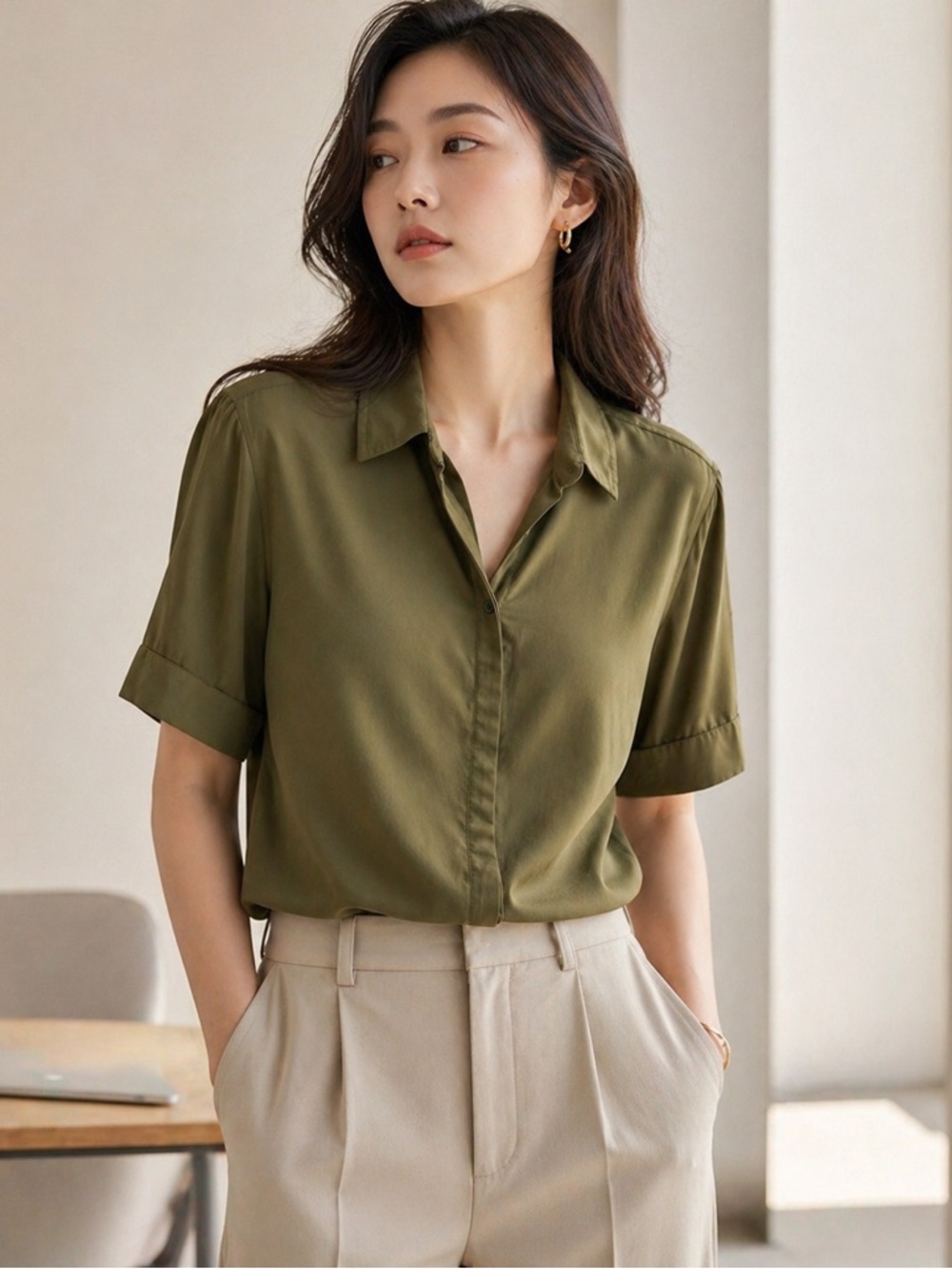 J.Crew 100% Silk Blouse Olive Green Covered Placket Short Sleeve Petite L